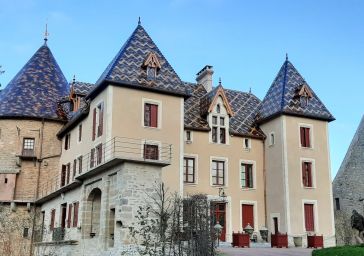 Château de Couches (Saône-et-Loire)