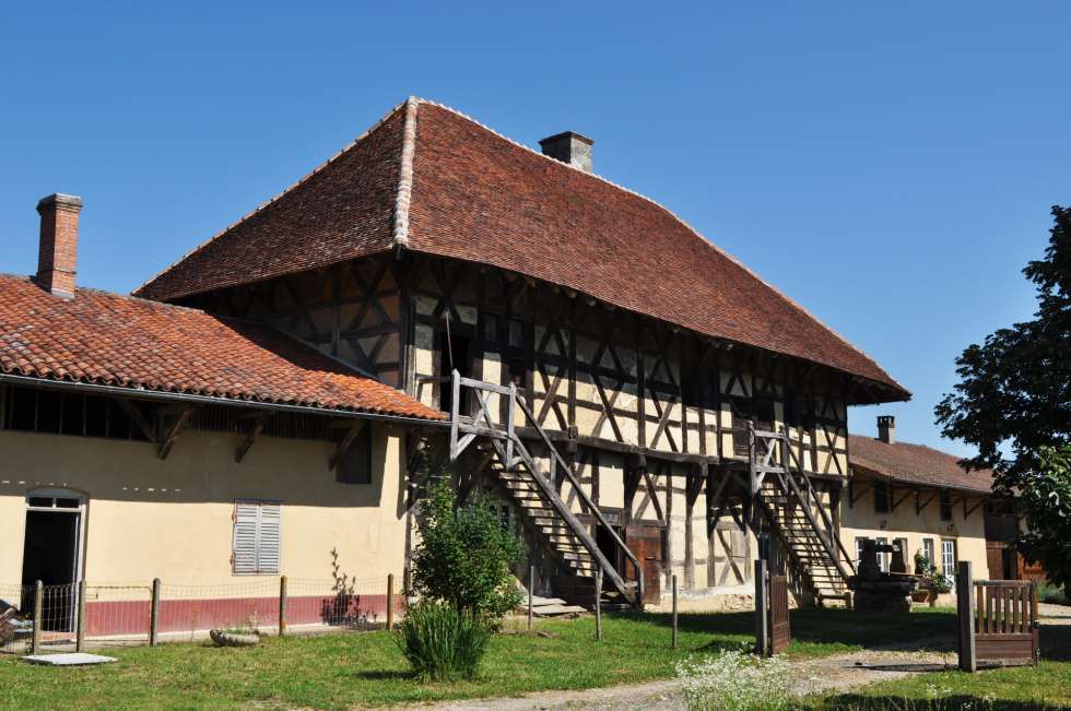 Étude préalable à la restauration du manoir de Malmont (Ain)