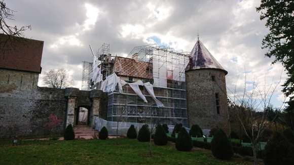 Château de Couches (Saône-et-Loire)